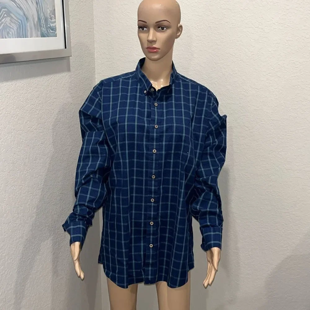 UNTUCKit - Picture 1 of 8